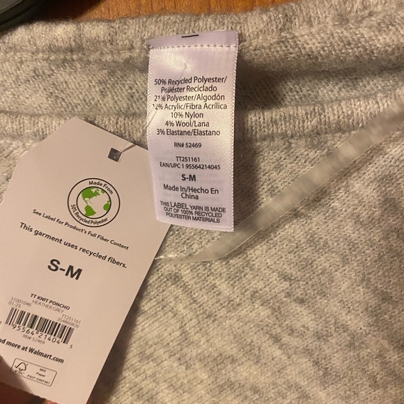 Time and Tru Women's Light Gray Poncho - Picture 2 of 4